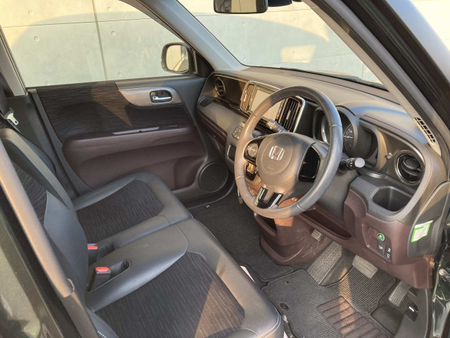 ホンダ N-ONE 660 プレミアム 4WDの中古車
