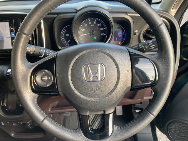 ホンダ N-ONE 660 プレミアム 4WDの中古車