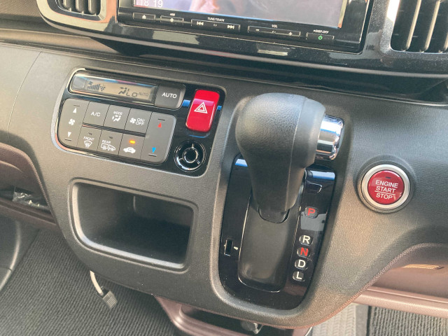 ホンダ N-ONE 660 プレミアム 4WDの中古車