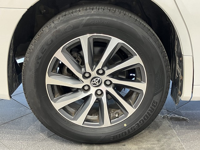 トヨタ ヴェルファイア 2.5 V 4WDの中古車