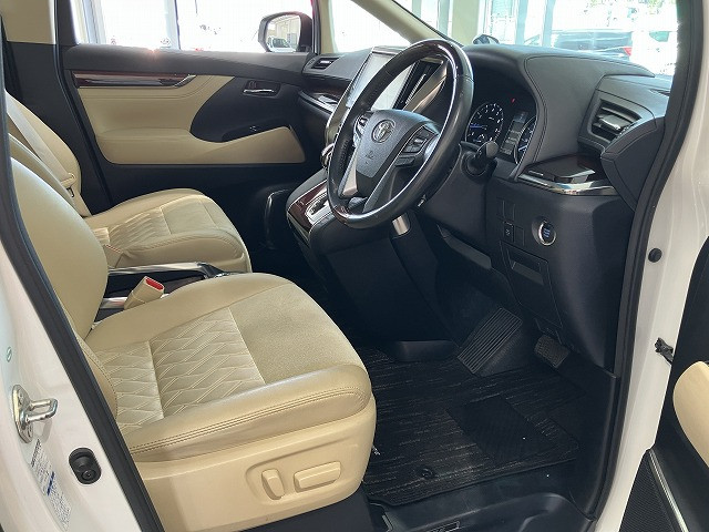 トヨタ ヴェルファイア 2.5 V 4WDの中古車