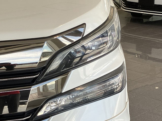 トヨタ ヴェルファイア 2.5 V 4WDの中古車