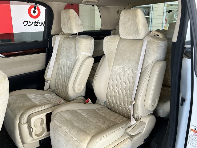 トヨタ ヴェルファイア 2.5 V 4WDの中古車