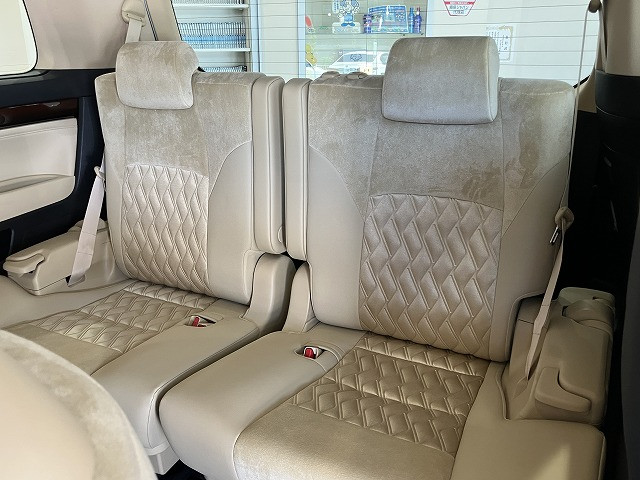 トヨタ ヴェルファイア 2.5 V 4WDの中古車