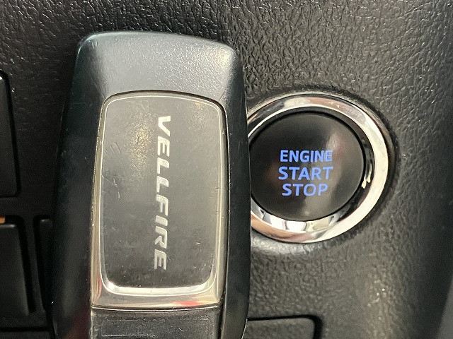 トヨタ ヴェルファイア 2.5 V 4WDの中古車