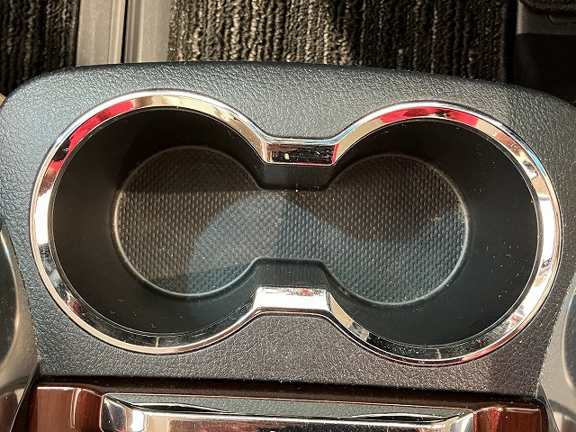 トヨタ ヴェルファイア 2.5 V 4WDの中古車