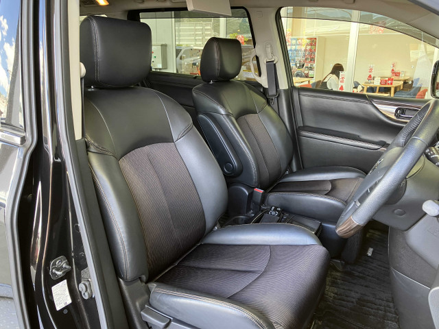 日産 エルグランド 2.5 250ハイウェイスターS アーバンクロムの中古車