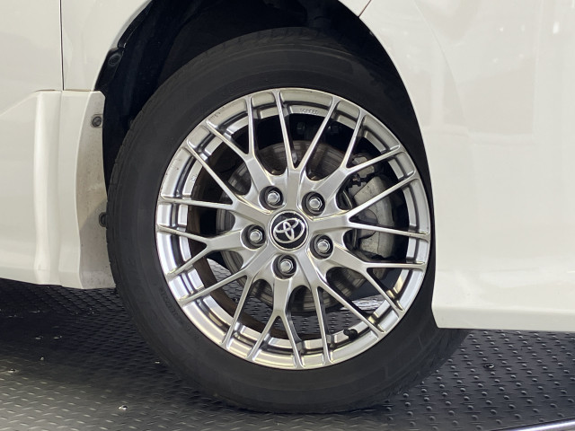 トヨタ ヴォクシー 1.8 ハイブリッド ZS 煌Ⅲの中古車