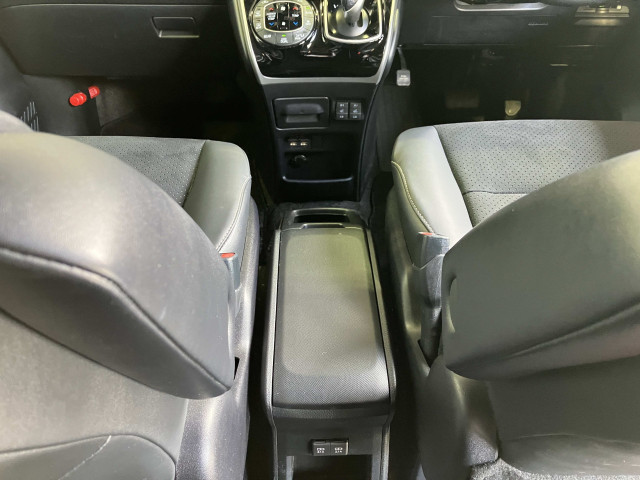 トヨタ ヴォクシー 1.8 ハイブリッド ZS 煌Ⅲの中古車