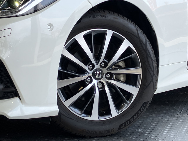 トヨタ クラウン ハイブリッド 2.5 Gの中古車