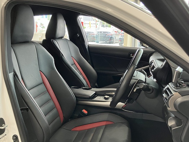 レクサス IS 300 ブラック シークエンスの中古車