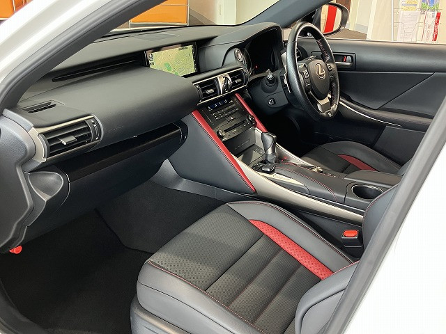 レクサス IS 300 ブラック シークエンスの中古車
