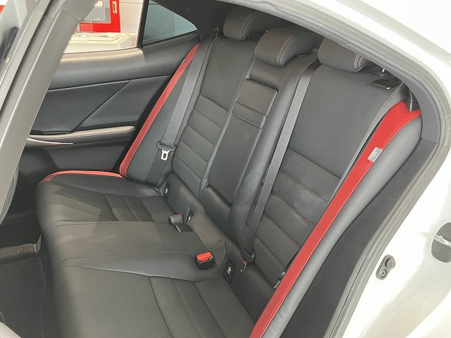 レクサス IS 300 ブラック シークエンスの中古車