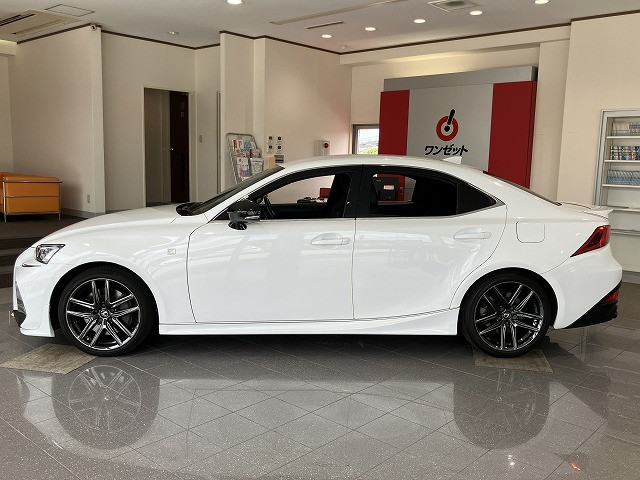 レクサス IS 300 ブラック シークエンスの中古車
