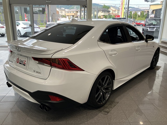 レクサス IS 300 ブラック シークエンスの中古車