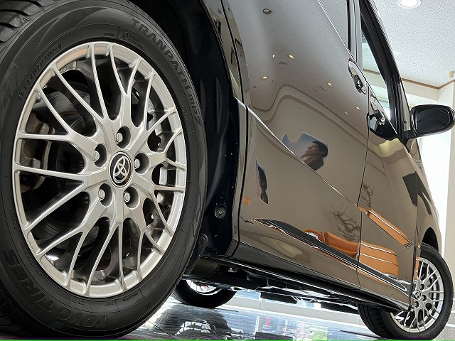 トヨタ ヴォクシー 1.8 ハイブリッド ZS 煌Ⅲの中古車