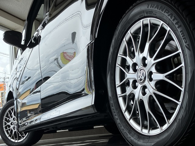 トヨタ ヴォクシー 1.8 ハイブリッド ZS 煌Ⅲの中古車