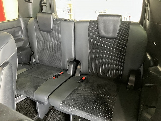 トヨタ ヴォクシー 1.8 ハイブリッド ZS 煌Ⅲの中古車