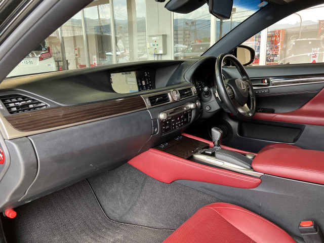 レクサス GS 300h Fスポーツの中古車