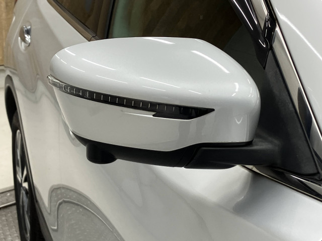 日産 エクストレイル 2.0 20Xi 2列車 4WDの中古車
