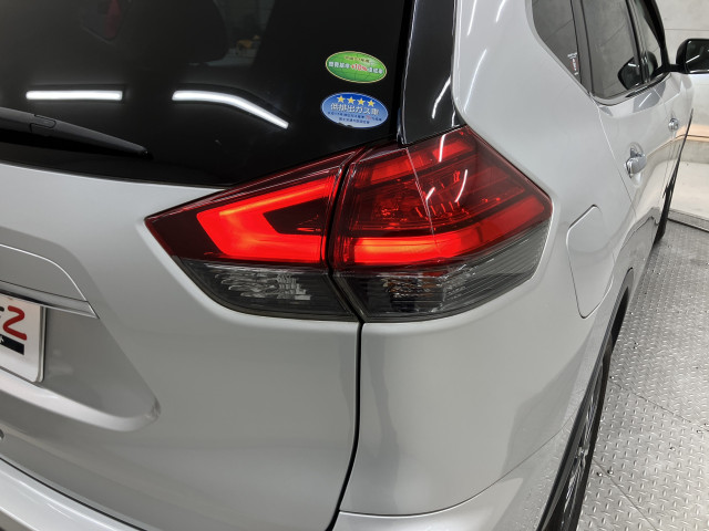日産 エクストレイル 2.0 20Xi 2列車 4WDの中古車
