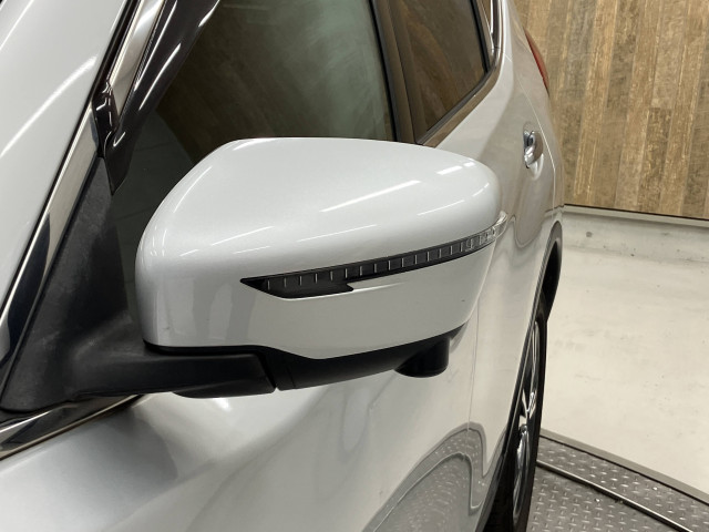 日産 エクストレイル 2.0 20Xi 2列車 4WDの中古車