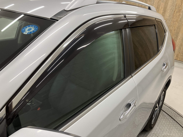 日産 エクストレイル 2.0 20Xi 2列車 4WDの中古車