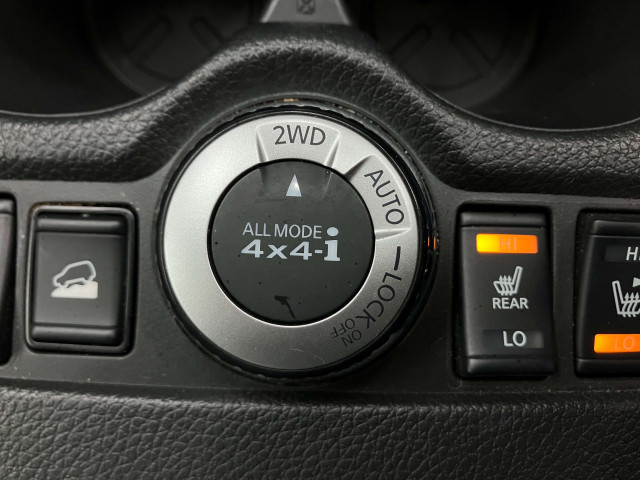 アウトドアでの悪路走行も４ＷＤモードで駆け抜けられます！