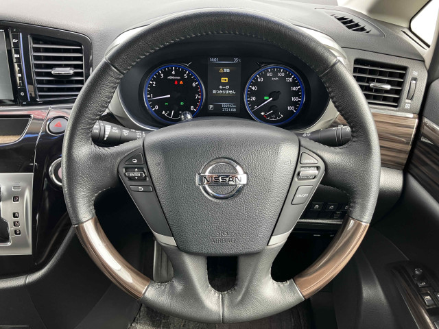 日産 エルグランド 2.5 250ハイウェイスターS アーバンクロムの中古車