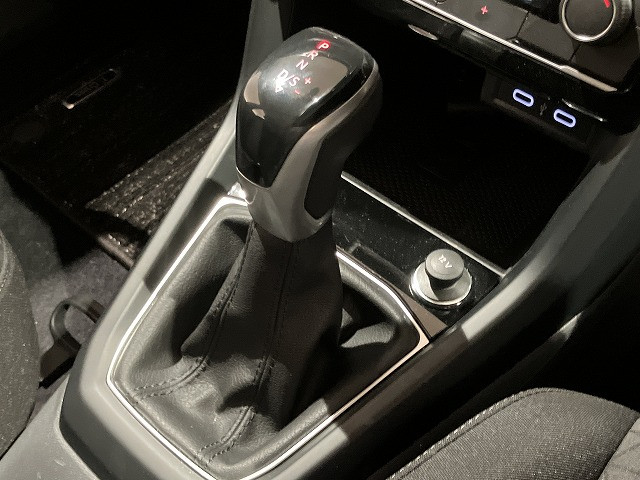 フォルクスワーゲン T-Cross TSI アクティブの中古車