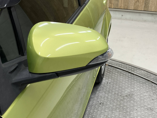 トヨタ アクア 1.5 Lの中古車