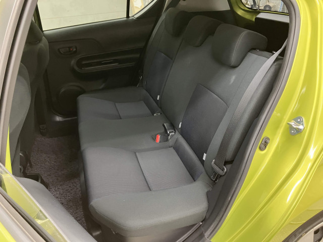 トヨタ アクア 1.5 Lの中古車