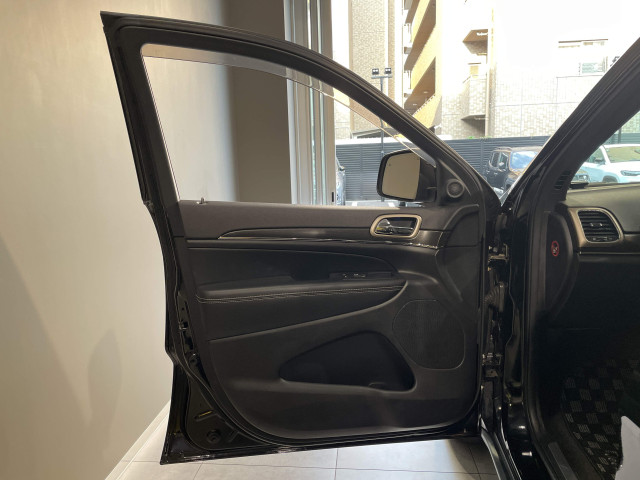 ジープ グランドチェロキー Limitedの中古車