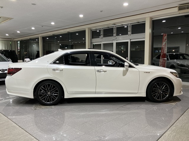 トヨタ クラウンアスリートハイブリッド ハイブリッド 2.5 S ブラックスタイルの中古車