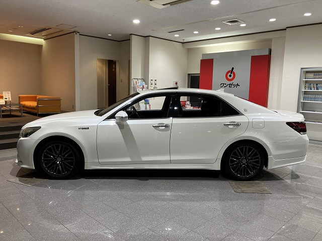 トヨタ クラウンアスリートハイブリッド ハイブリッド 2.5 S ブラックスタイルの中古車