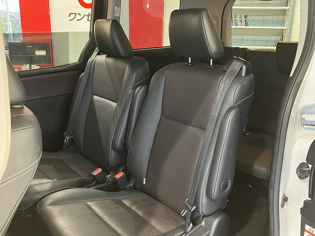 トヨタ エスクァイア 1.8 ハイブリッド Giの中古車