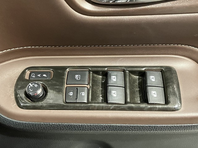 トヨタ エスクァイア 1.8 ハイブリッド Giの中古車