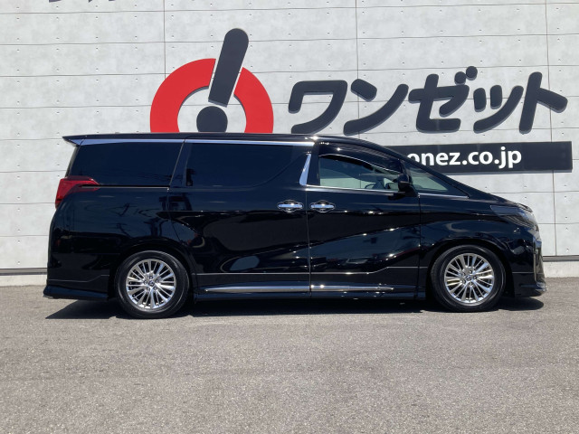 トヨタ アルファード ハイブリッド 2.5 S タイプゴールドⅢ E-Four 4WDの中古車