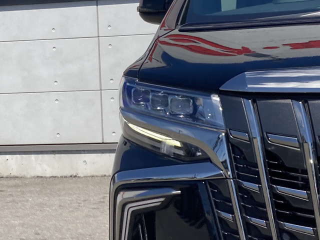 トヨタ アルファード ハイブリッド 2.5 S タイプゴールドⅢ E-Four 4WDの中古車