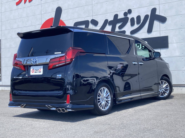 トヨタ アルファード ハイブリッド 2.5 S タイプゴールドⅢ E-Four 4WDの中古車