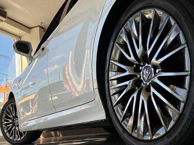 トヨタ クラウン ハイブリッド 3.5 G エグゼクティブの中古車
