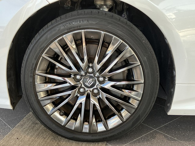トヨタ クラウン ハイブリッド 3.5 G エグゼクティブの中古車
