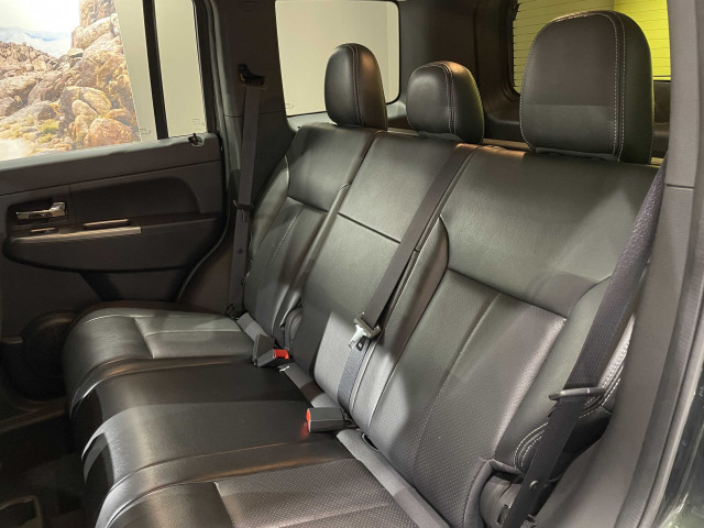 ジープ チェロキー リミテッド 4WDの中古車