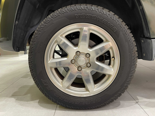 ジープ チェロキー リミテッド 4WDの中古車