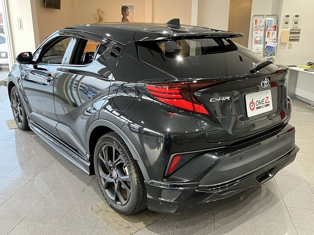 トヨタ C-HR ハイブリッド 1.8 G モード ネロ セーフティ プラスⅡの中古車