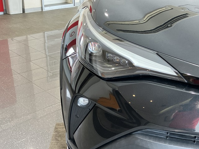 トヨタ C-HR ハイブリッド 1.8 G モード ネロ セーフティ プラスⅡの中古車