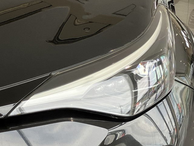 トヨタ C-HR ハイブリッド 1.8 G モード ネロ セーフティ プラスⅡの中古車