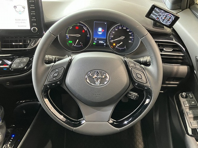 トヨタ C-HR ハイブリッド 1.8 G モード ネロ セーフティ プラスⅡの中古車