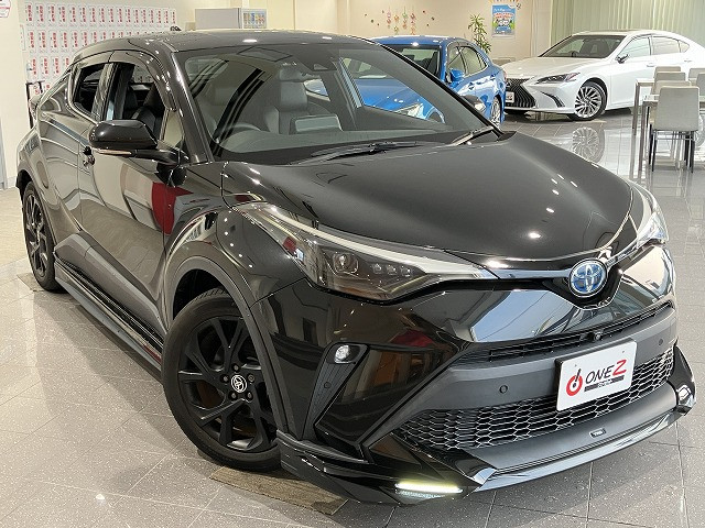 トヨタ C-HR ハイブリッド 1.8 G モード ネロ セーフティ プラスⅡの中古車