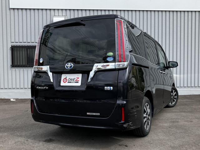 トヨタ エスクァイア 1.8 ハイブリッド Gi プレミアムパッケージの中古車